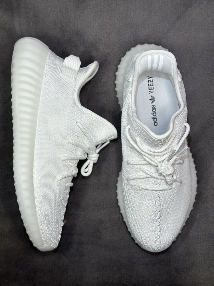 Adidas Yeezy 350 Triple White (CALITATE PREMIUM)