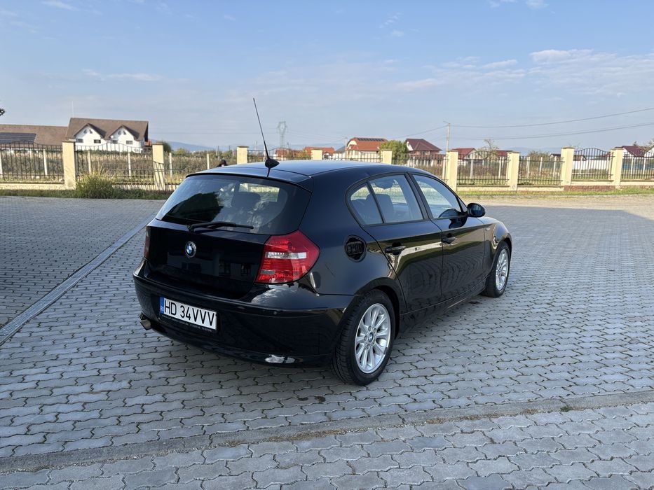 BMW Seria 1 Facelift 2008 – 2.0 Diesel 143 CP, Înmatriculat