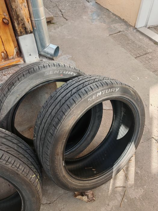 Гуми 245/45 R 20