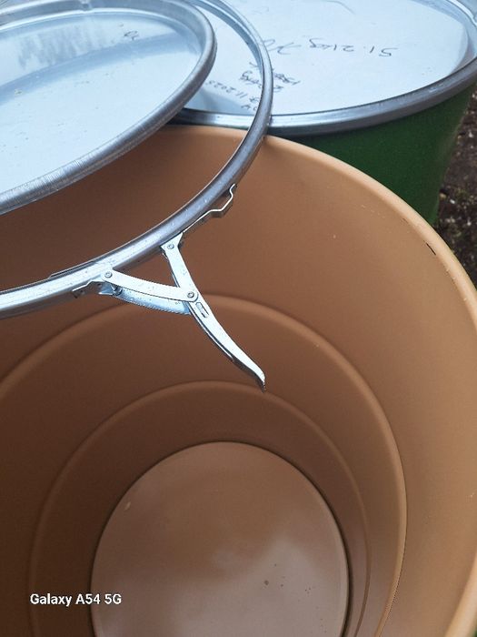 Butoi nou de tablă pentru miere