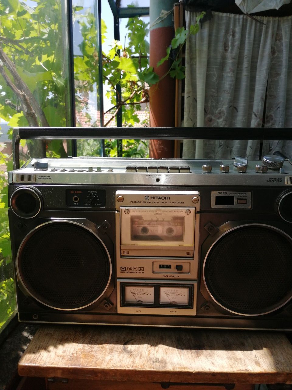 Продам касетофон HITACHI TRK 8180 E.