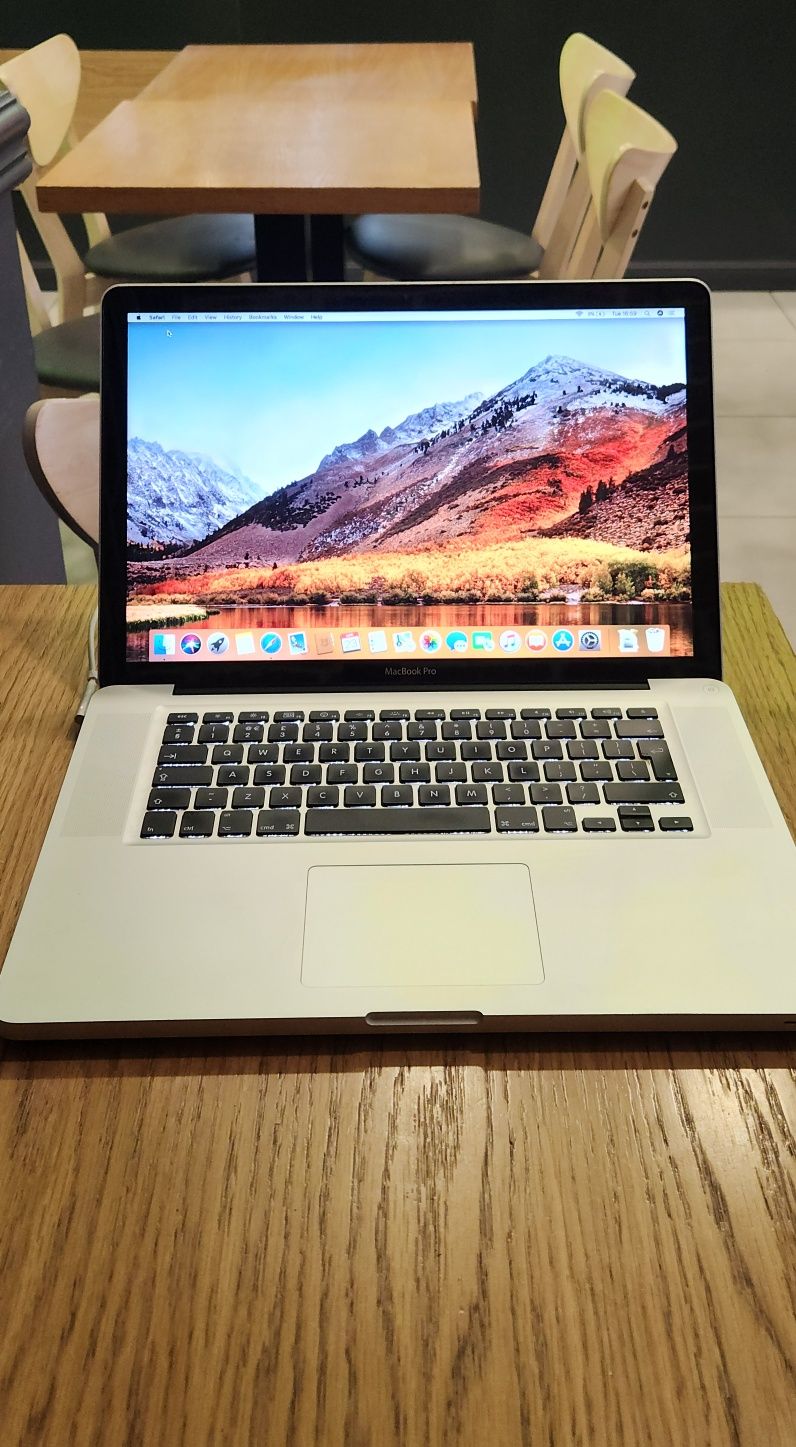 MacBook Pro 2011 i7