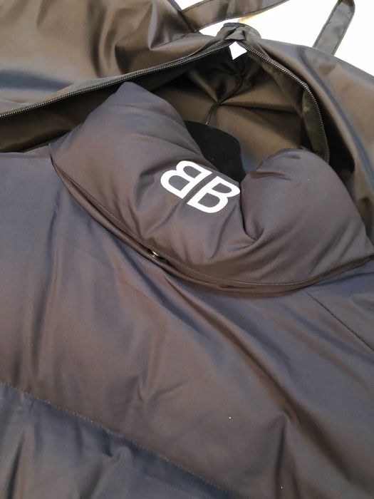 BALENCIAGA geaca  M, L si XL oversize sau 46-48 italy,retail 2500 euro