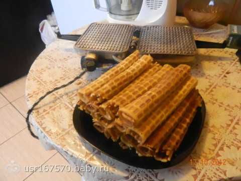 Продается Вафельница в отличном сост.  ( СССР 70-80 г) .