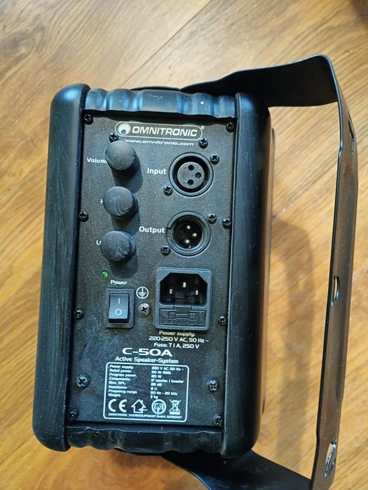 Boxe Omnitronic si mixer