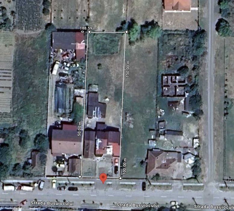 Teren 14 ari + Casa la rosu + casa batraneasca