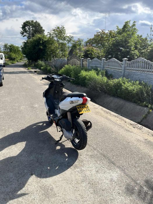 Vand sau schimb cu yamaha aerox sau rs50