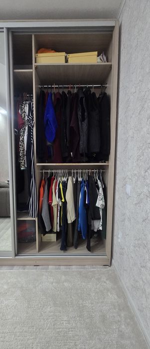 Продам шкаф купе