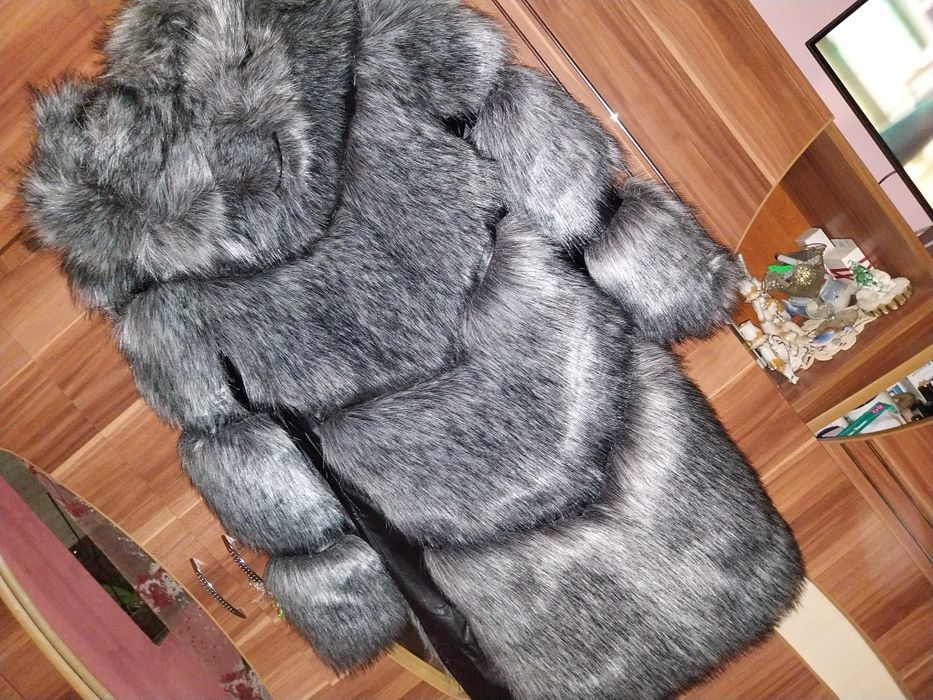 Blana artificieala ,nepurtata! Mărime M