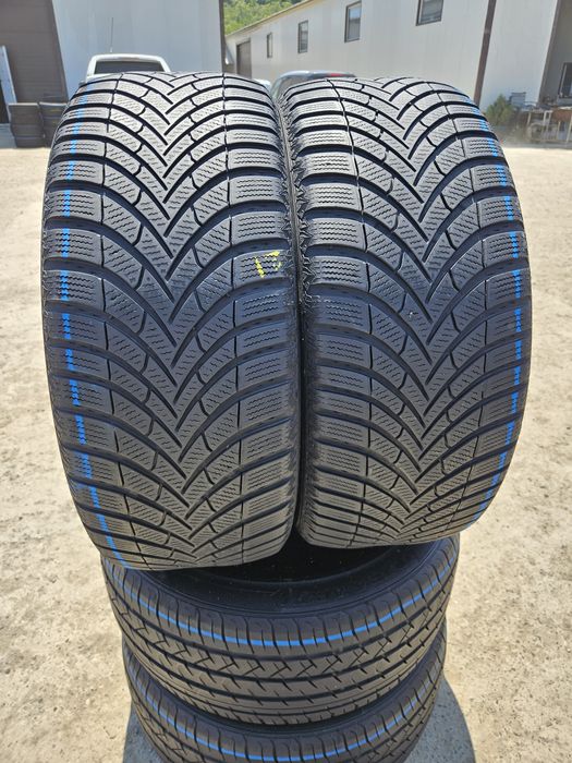 Vând anvelope m+s 235/55/17 235/55r17 SEMPERIT