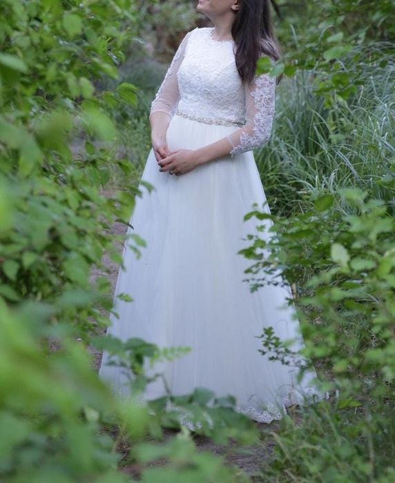 Rochie de mireasă și voal