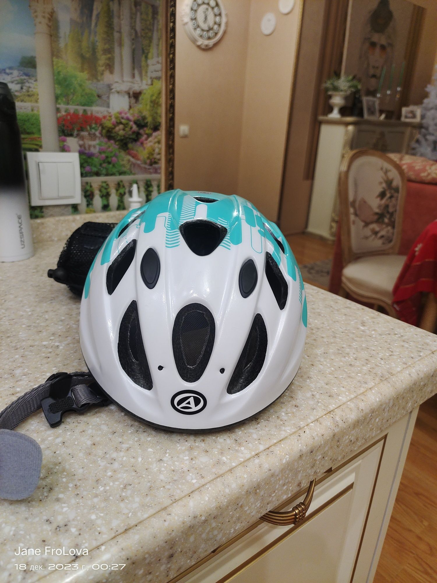 Продам велосипедный шлем