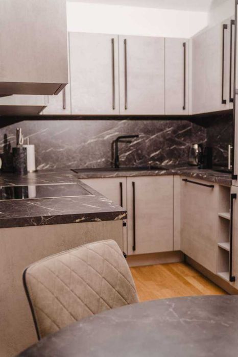 Дава се под наем Двустаен апартамент в София, Зона Б-5 - 67 кв.м за 663 € - Снимка #2