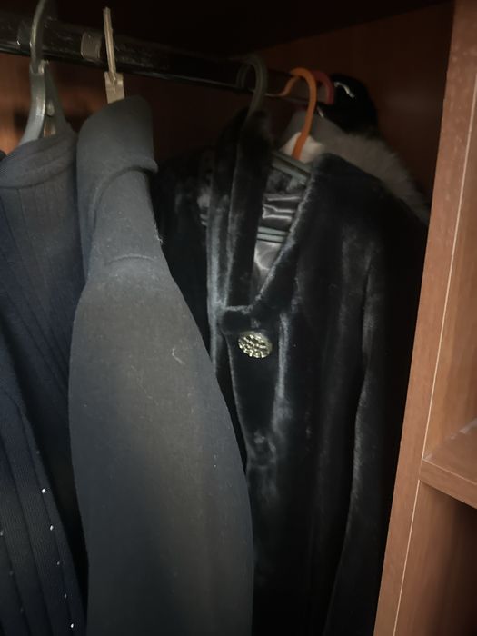 Отдам даром вещи женские