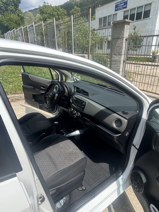 Тойота ярис газ 2015