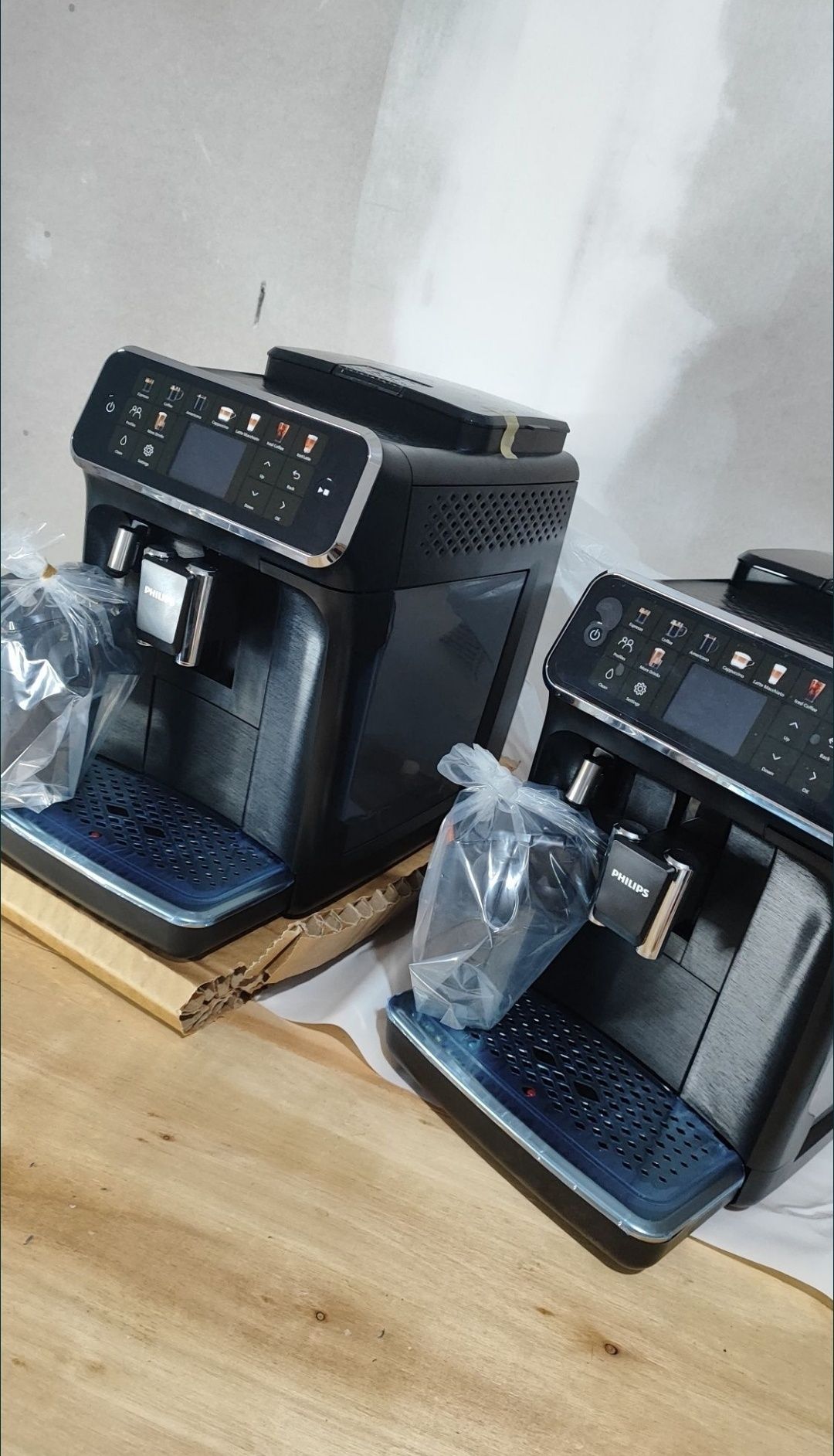 Espressor automat Philips Seria 5500 IceCoffe