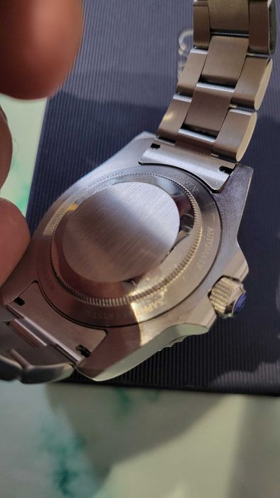 Продавам механичен часовник Cadisen с японски механизъм Seiko NH 35