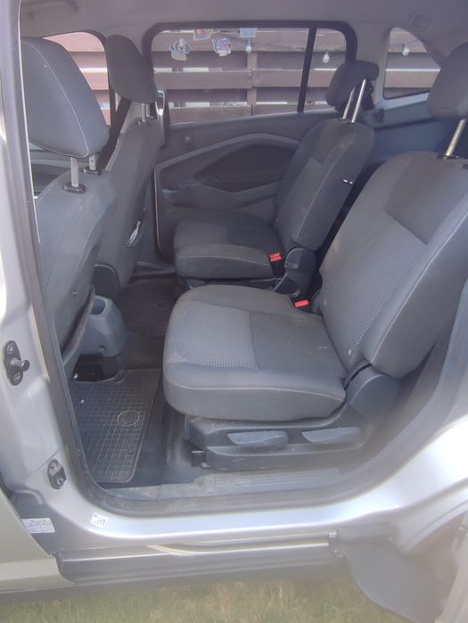 VAND URGENT/ SCHIMB Ford  Grand C max 2011, automat