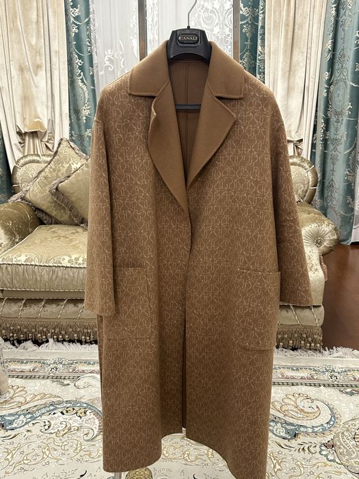 Шерстояное пальто Max Mara