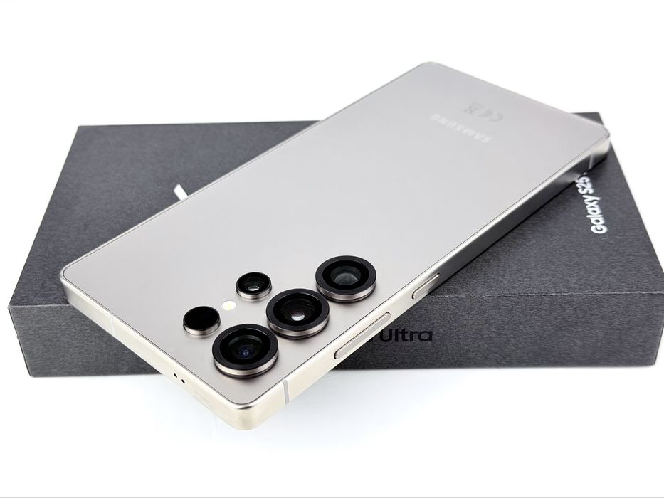 НОВ! Samsung Galaxy S25 Ultra 5G 256GB 12RAM Gray
