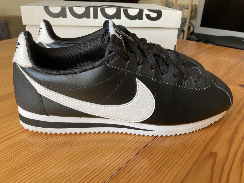 Оригинални мъжки маратонки Nike Cortez