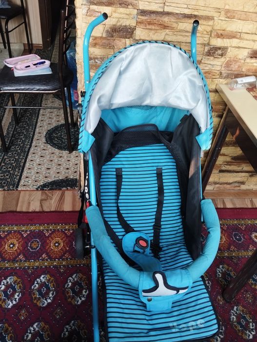 Детская коляска трость