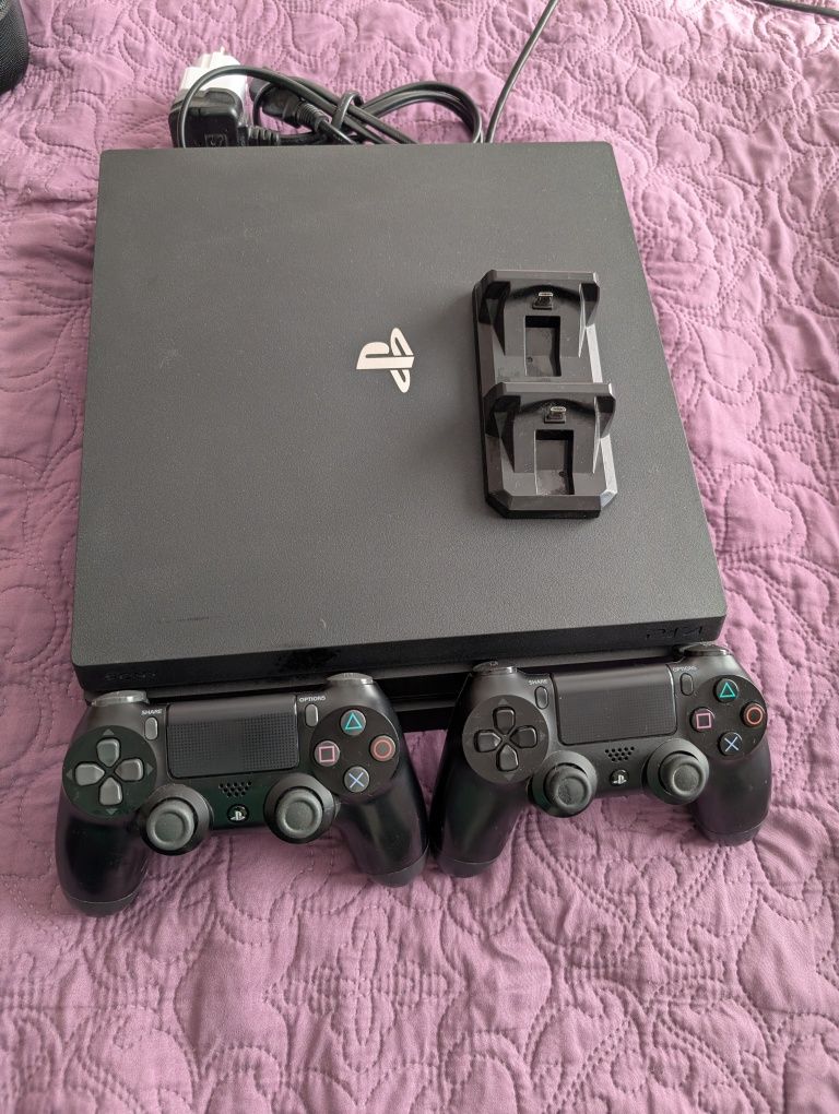 Play Station 4 Pro