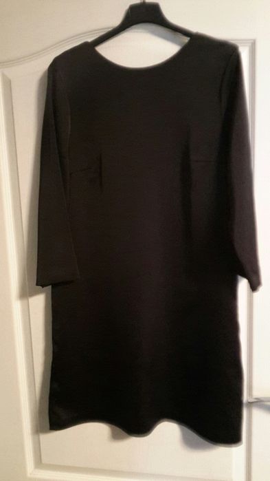 Елегантни дамски рокли