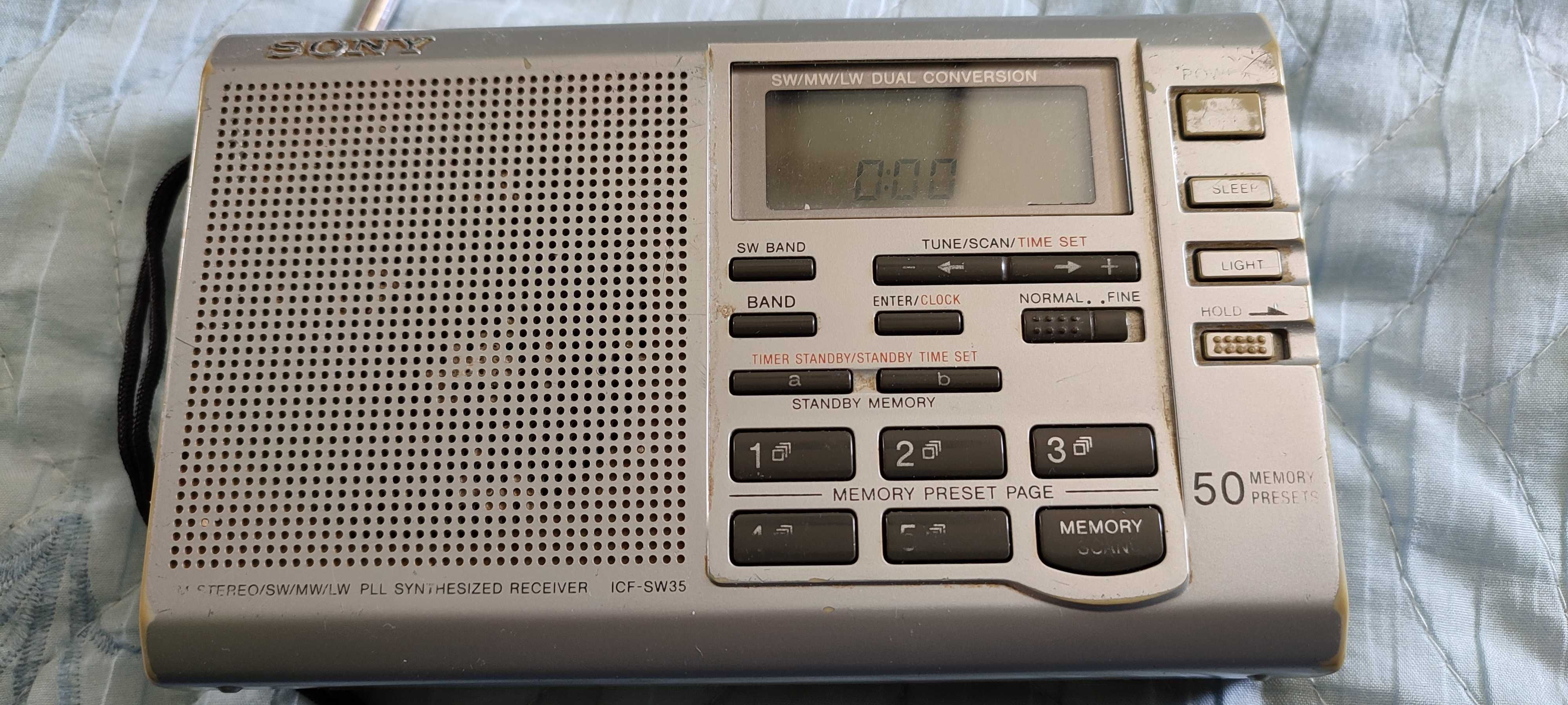 Radio terapie Sound Oasis S3000 si SONY ICF-SW35