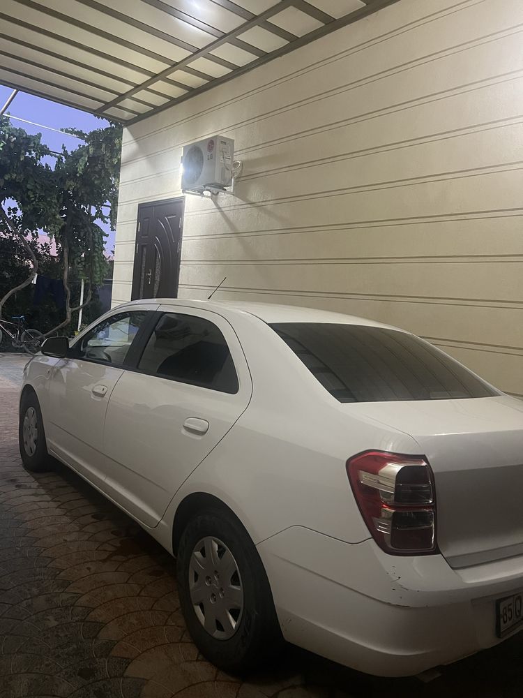 Chevrolet cobalt 2014