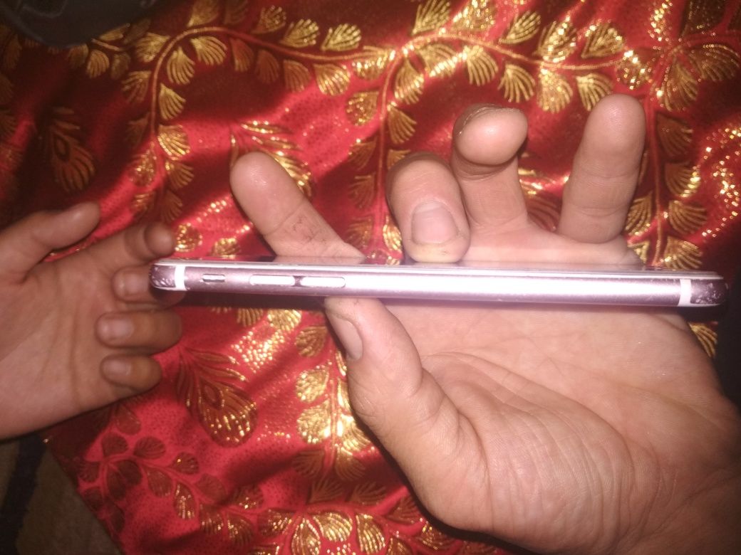 Продам iPhone 6 s