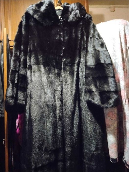 Продам норковую шубу