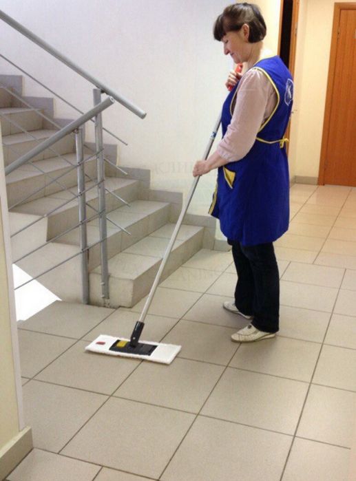 Уборка подъездов.