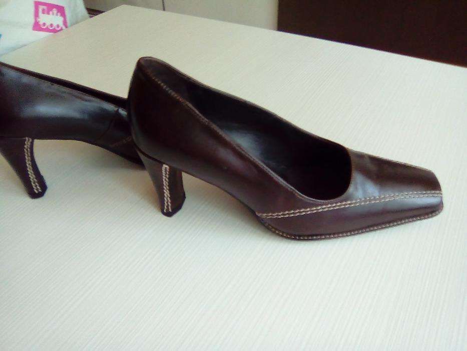 Pantofi din piele maro Clarks 4 (24 cm)