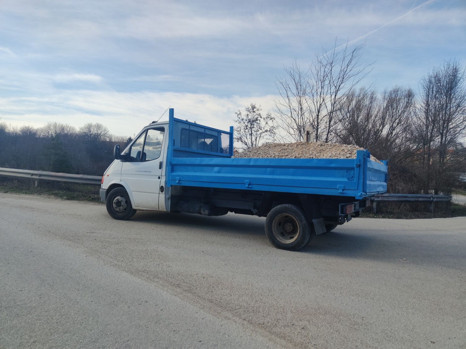 Транспорт с  кран и самосвал - 3,5 т. и 7 т.