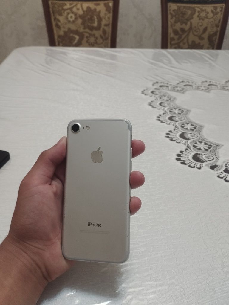 iphone 7  32 74 yomkist