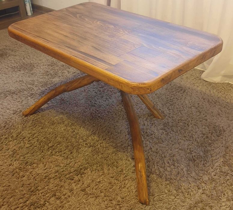 Masa cafea artizanala, lemn masiv