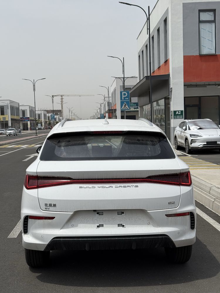 BYD e2 Luxury 405 km Full 2025 notarusga tayyor