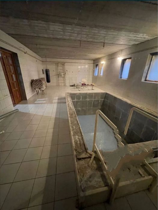 Срочно продается дом с участком (12 соток) в центре Ташкента