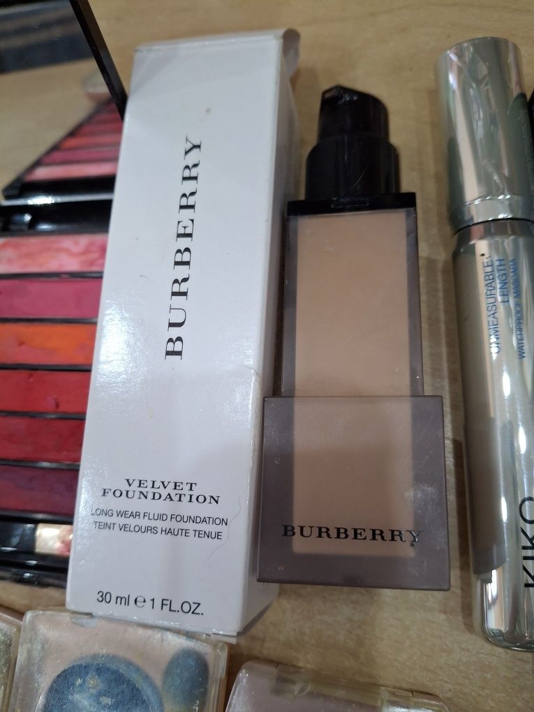 YSL,Burberry, Estee Lauder, Chanel, Elizabeth Arden козметика