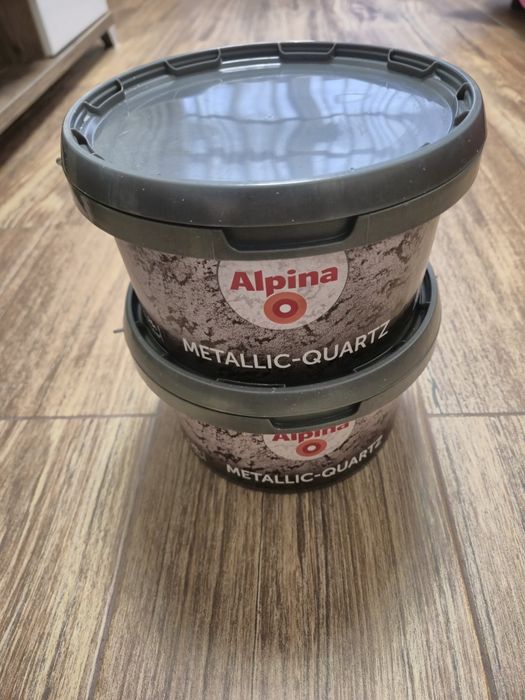 Vopsea cu pigmenti metalici