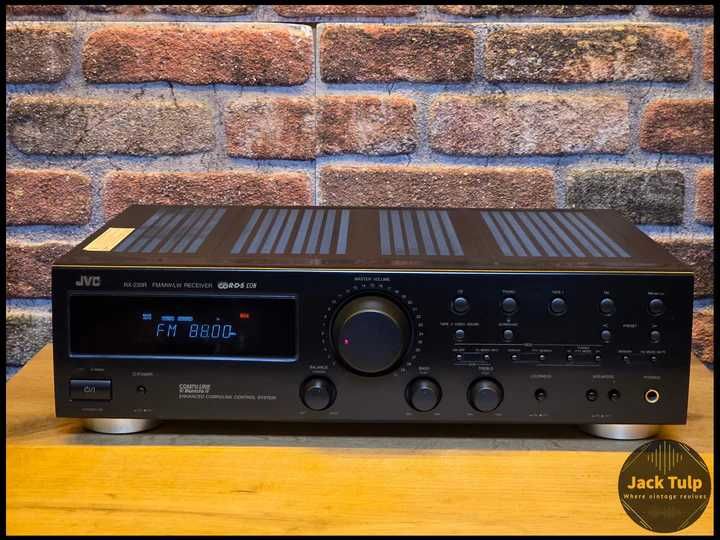 ресийвър JVC RX-230R + сд плеър JVC XL-V174