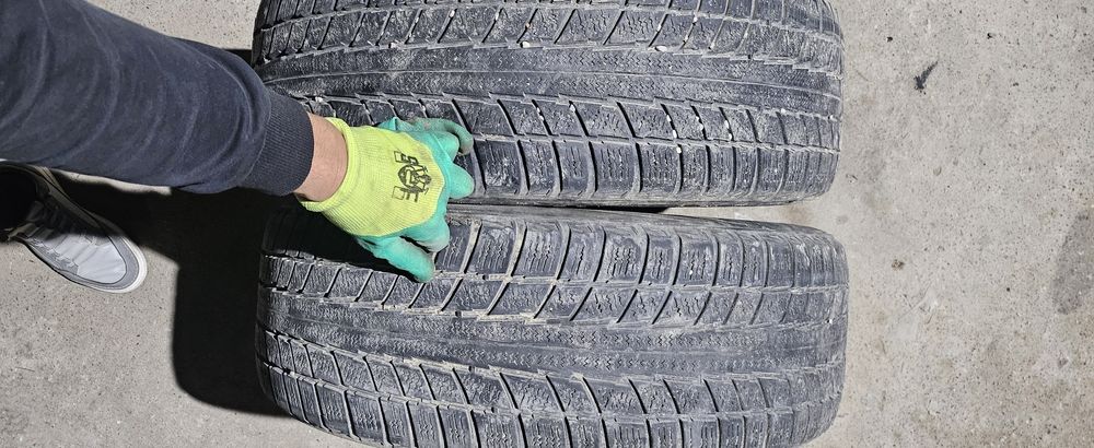 Шины 235/60/18 зимние комплект TRIANGLE