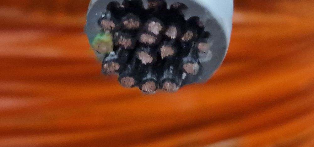 Vând cablu olflex clasic 110 25G2,5