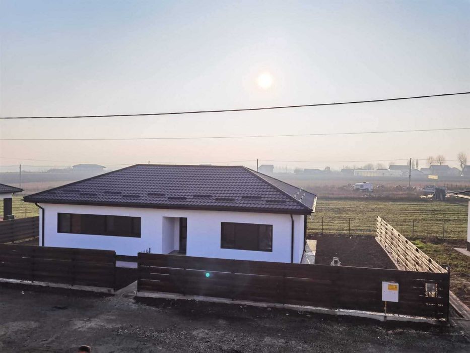 Casa Plan Parter 4 camere, 99 mp, 415 mp teren, iesire Vorovesti