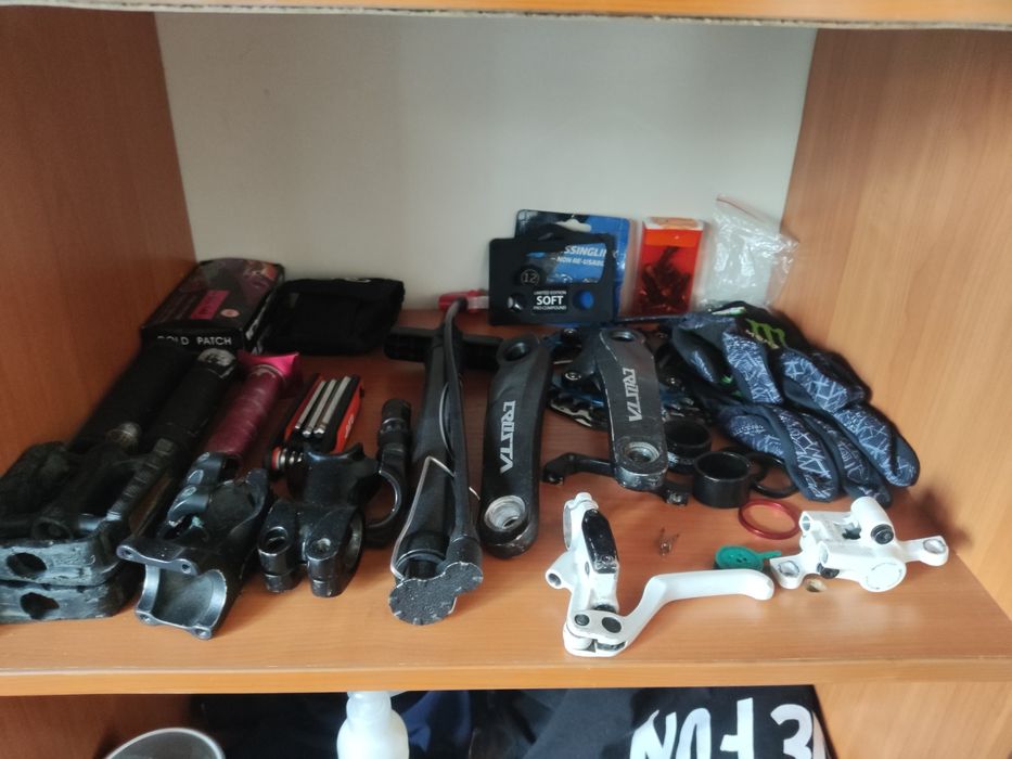 Продаю велозапчасти