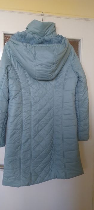 Дамско яке с качулка