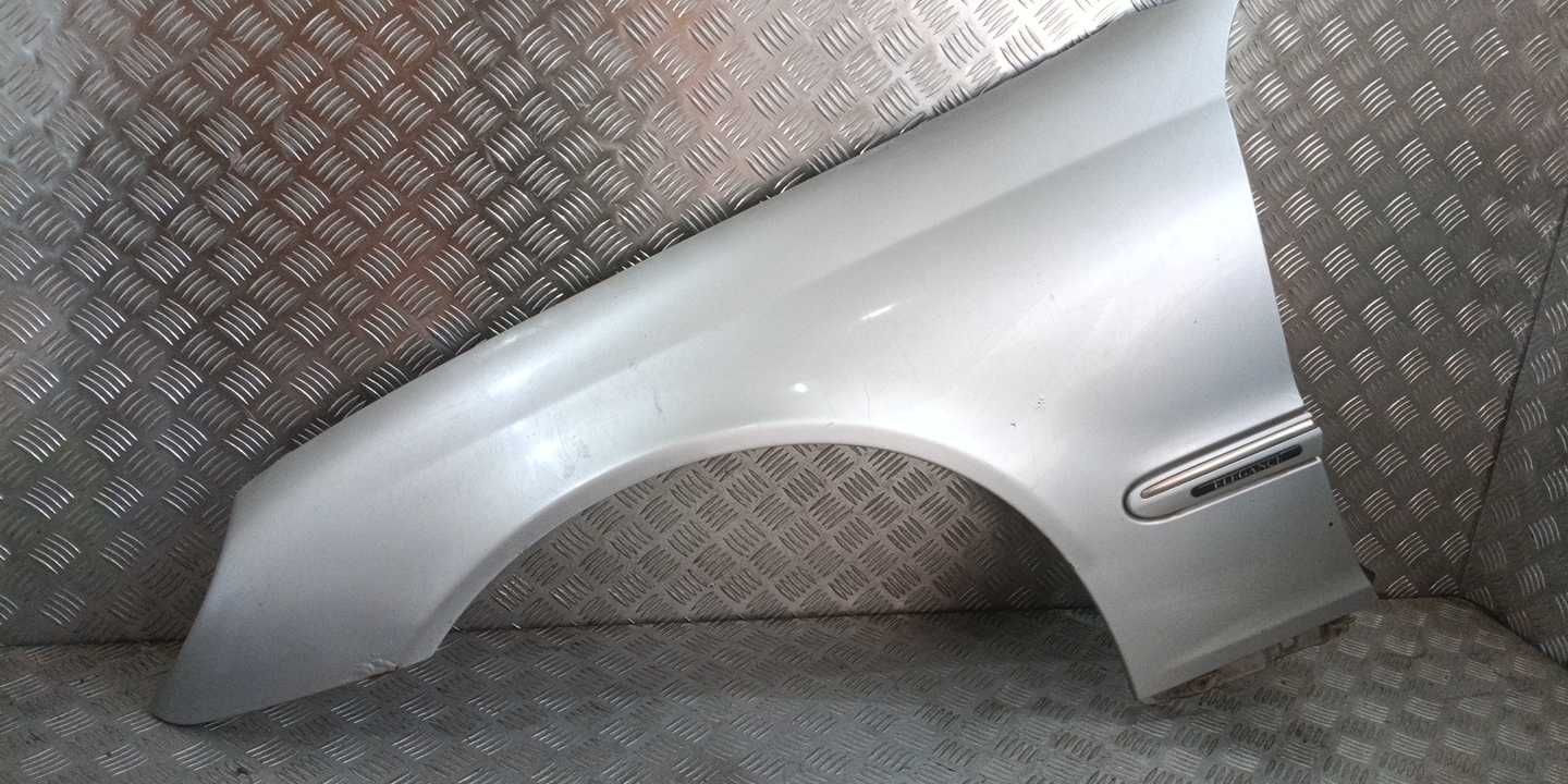 Калник Mercedes C-Class W203 2002г. ляв и десен