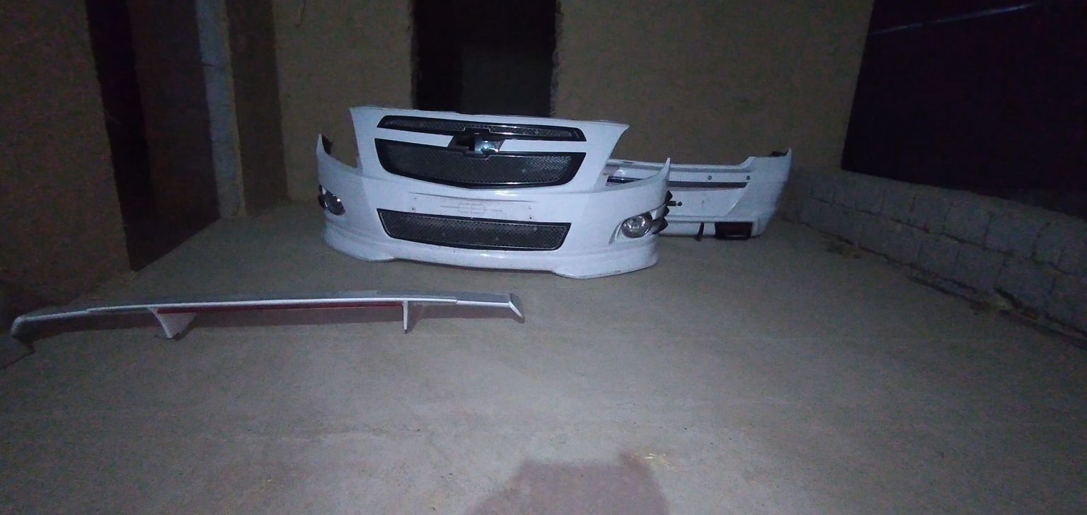 Chevrolet cobalt Spoiler