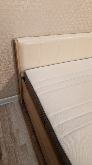 Продам кровать 1.60